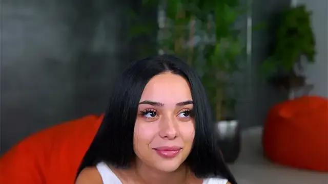Freechat CherrySelena on StripChat