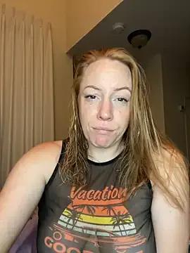 Freechat ChiliRoja on StripChat