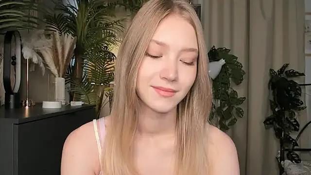 Freechat ChinBonnell on StripChat