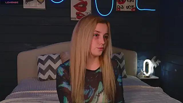 StripChat Crystal_Jull is Freechat Crystal_Jull — sloppy bj