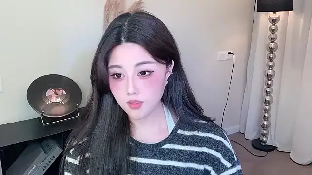 Freechat Cure-uuuuuuuu on StripChat