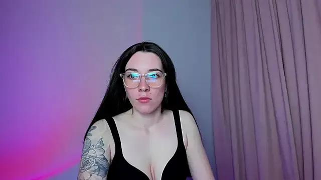 Freechat Curious_Lily on StripChat