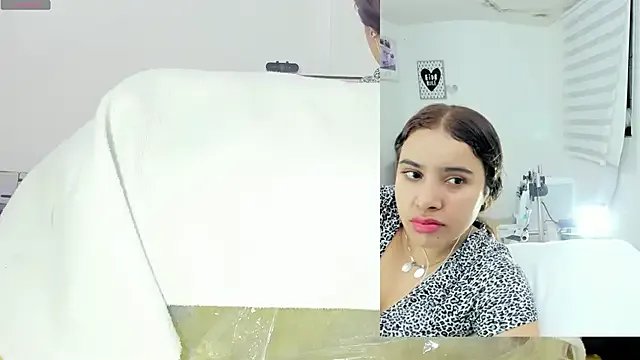 Daki_Ume_ on StripChat