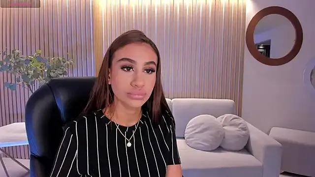 Freechat DannaCruz on StripChat