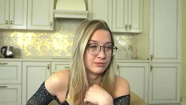 Freechat DarelleFaux on StripChat