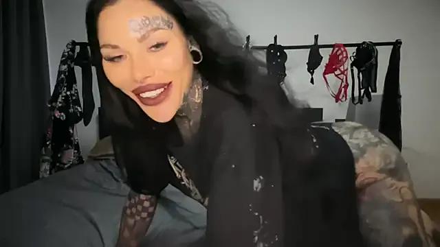 Freechat darkinkedbabe on StripChat