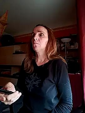 Freechat Dettybitch40 on StripChat