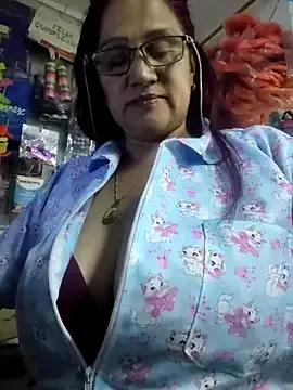 Edged_Hot69 on StripChat