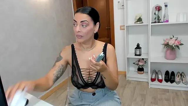 Freechat ElisaBaxter on StripChat