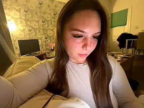 Freechat EllaStarrxxx on StripChat