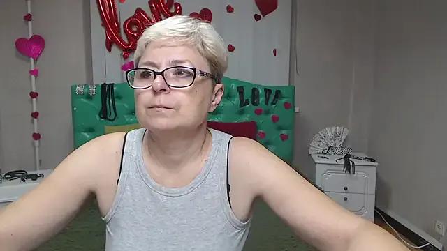 Freechat EmiliaGree on StripChat