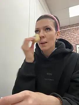 Freechat EmmaStarkk on StripChat