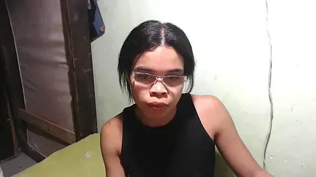 Freechat evelyn_wine on StripChat