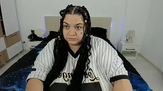 EvvaBBW on StripChat 