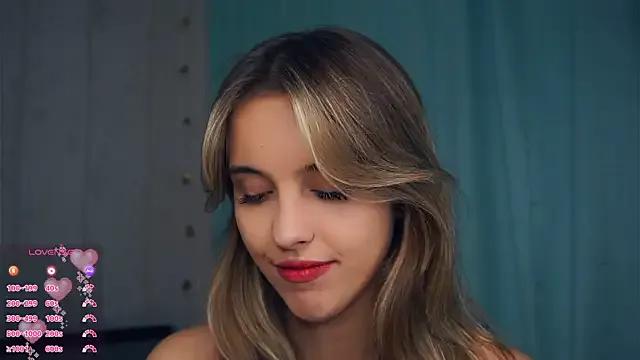 Freechat FannyHewson on StripChat