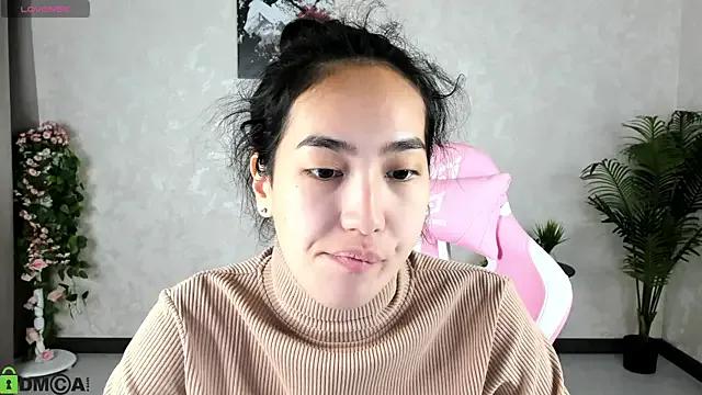 Freechat FlirtyAura on StripChat