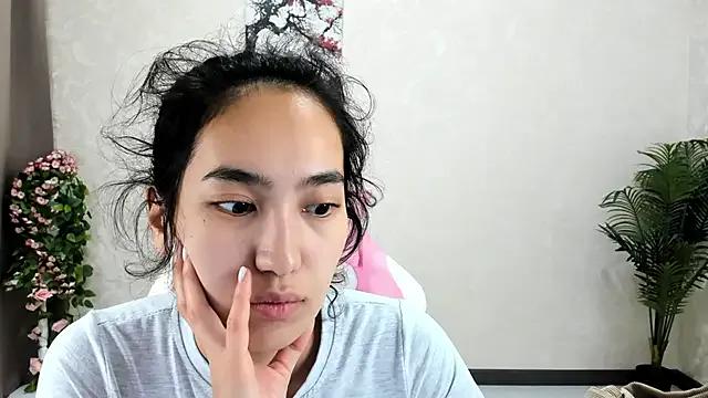 StripChat FlirtyAura is Freechat FlirtyAura — Take off your jeans