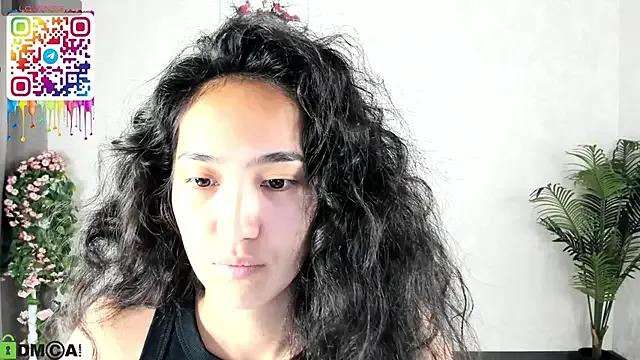 Freechat FlirtyAura on StripChat