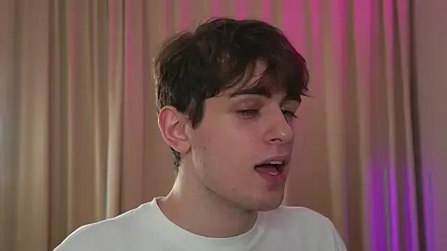 Freechat fordenisk on StripChat