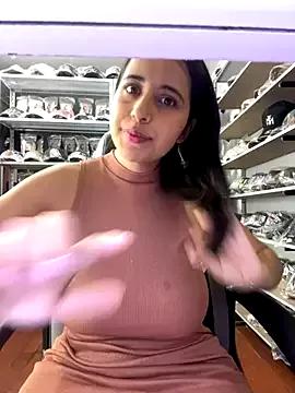 GiaDuque on StripChat