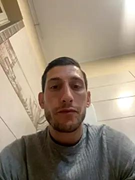 Gionnytav — Mi spoglio nudo