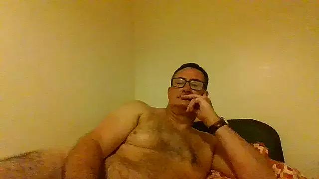 Freechat goldenman59 on StripChat