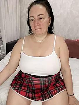 Freechat HairyVicky on StripChat