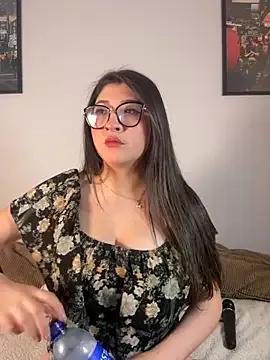 Freechat hannaasweet on StripChat