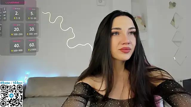 Helen_Spark on StripChat