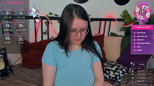 Freechat HelenDanvers on StripChat