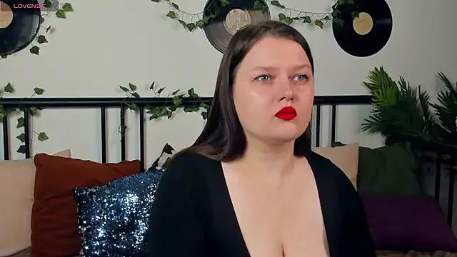 Freechat HelenDanvers on StripChat