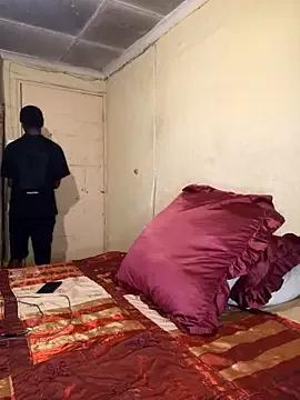 Freechat Hluga_25 on StripChat