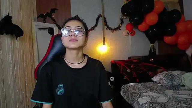 Freechat honeymoon_12 on StripChat