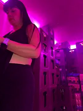 Hot_beauty__ on StripChat