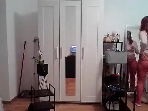 Freechat HotLenaX on StripChat