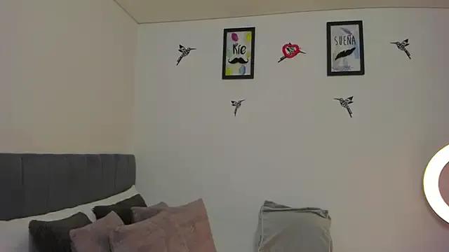 Freechat im_sarah34 on StripChat