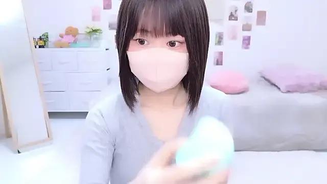 Im_Yu-na on StripChat