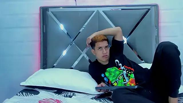 Freechat Innocent_Room1 on StripChat