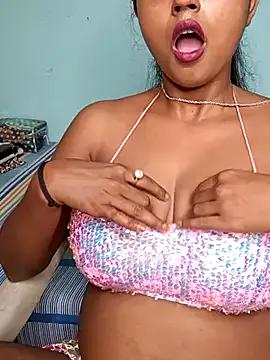Ishu_Lovee on StripChat