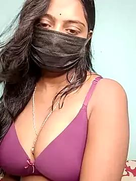 Ishu_Lovee on StripChat