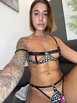 Private italianPassion on StripChat