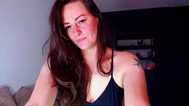 Private JadeHiilton on StripChat