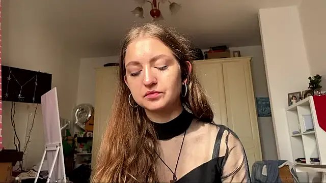 JenySimons — air kiss