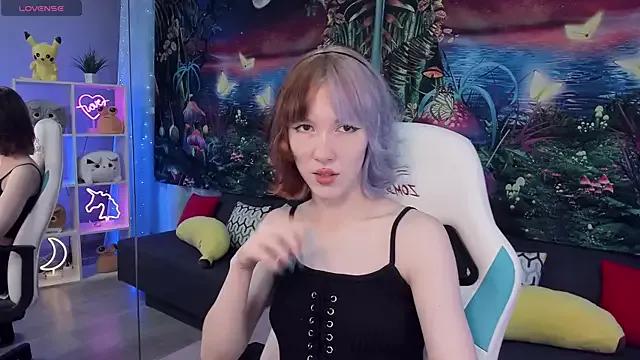 Freechat JessieRich on StripChat