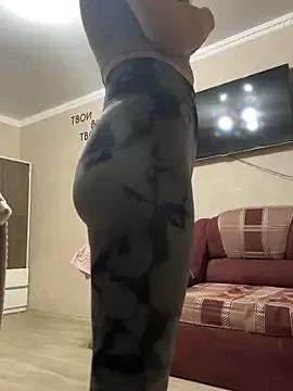 Freechat JuicyGamess on StripChat