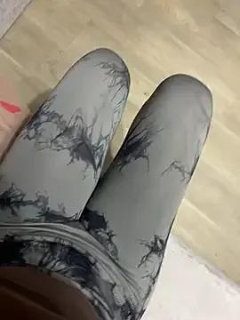 Freechat JuicyGamess on StripChat