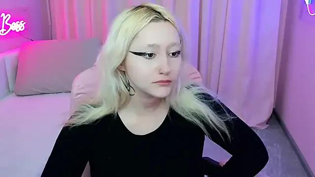 Freechat JuliaSharkk on StripChat