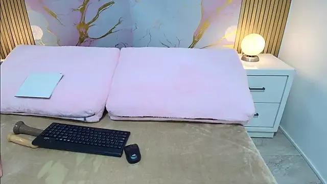 Freechat JulietaMills on StripChat