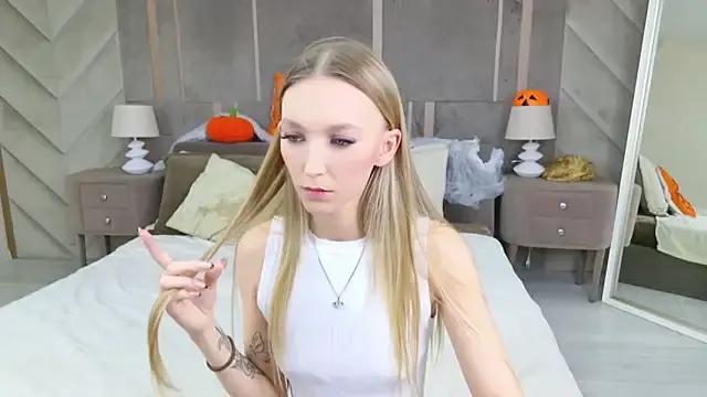 KellyBradford on StripChat 