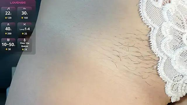 KellyRooss on StripChat 